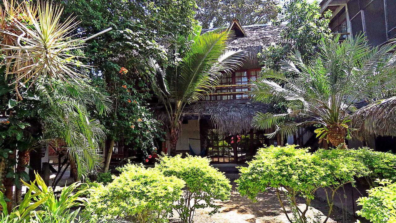 Hotel Sumpa Montanita Exterior photo
